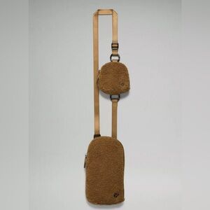 Lululemon Modular Phone Crossbody Fleece Bag